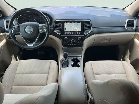 Used 2022 Jeep Grand Cherokee Laredo E w/ Security & Convenience Group AWD/4WD image 14