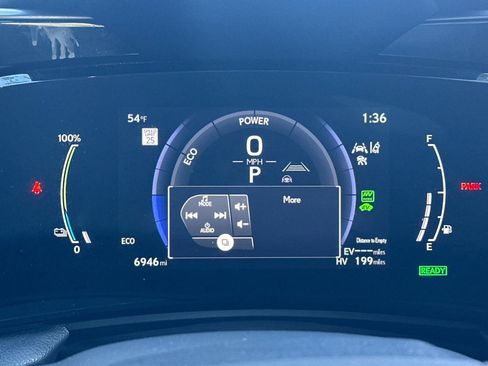 Used 2025 Lexus NX 450h+ F Sport image 33