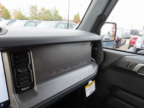 New 2025 Ford Bronco Big Bend image 10