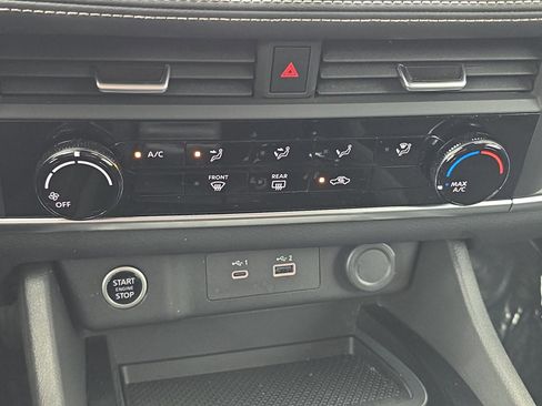 Certified 2023 Nissan Rogue S image 22