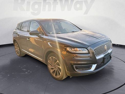 Used 2020 Lincoln Nautilus Reserve w/ Equipment Group 202A image 7