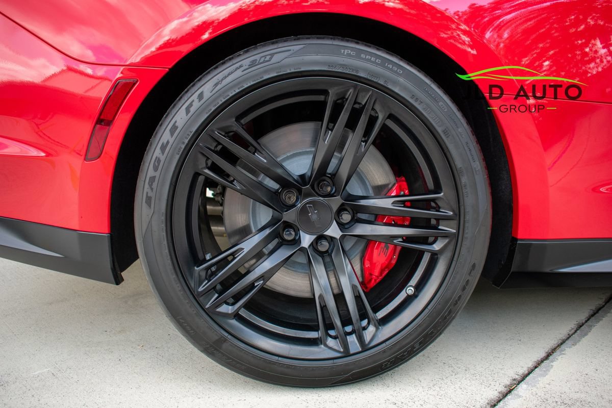 Used 2023 Chevrolet Camaro ZL1 RWD image 27
