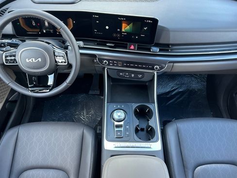New 2026 Kia Carnival LXS image 13