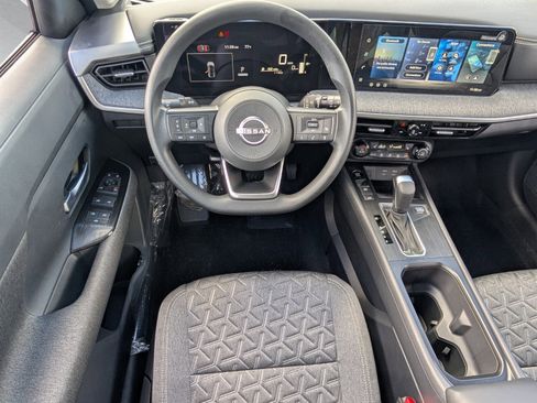 New 2026 Nissan Kicks SV w/ SV Premium Package FWD image 6