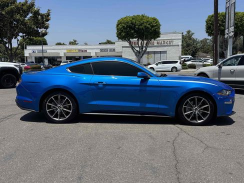 Used 2019 Ford Mustang Coupe w/ Equipment Group 101A RWD image 7