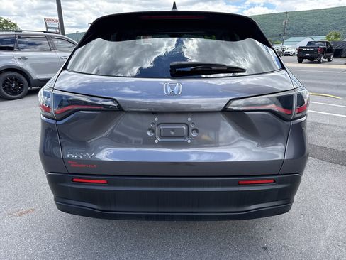 Used 2023 Honda HR-V LX image 6