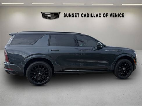 Used 2026 Cadillac Escalade IQL Sport 2 w/ LPO, ONYX Package AWD/4WD image 2