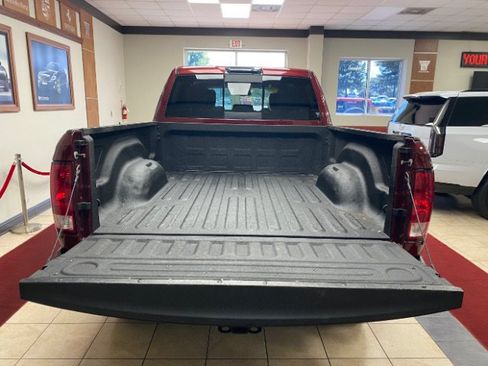 Used 2018 RAM 2500 Big Horn w/ Sport Appearance Group AWD/4WD image 6