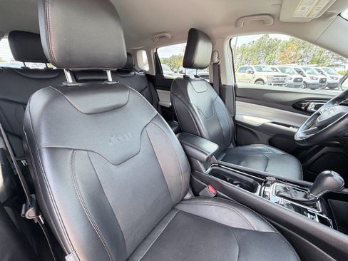 Used 2022 Jeep Compass Limited image 24