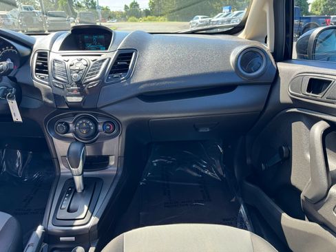 Used 2017 Ford Fiesta S FWD image 21