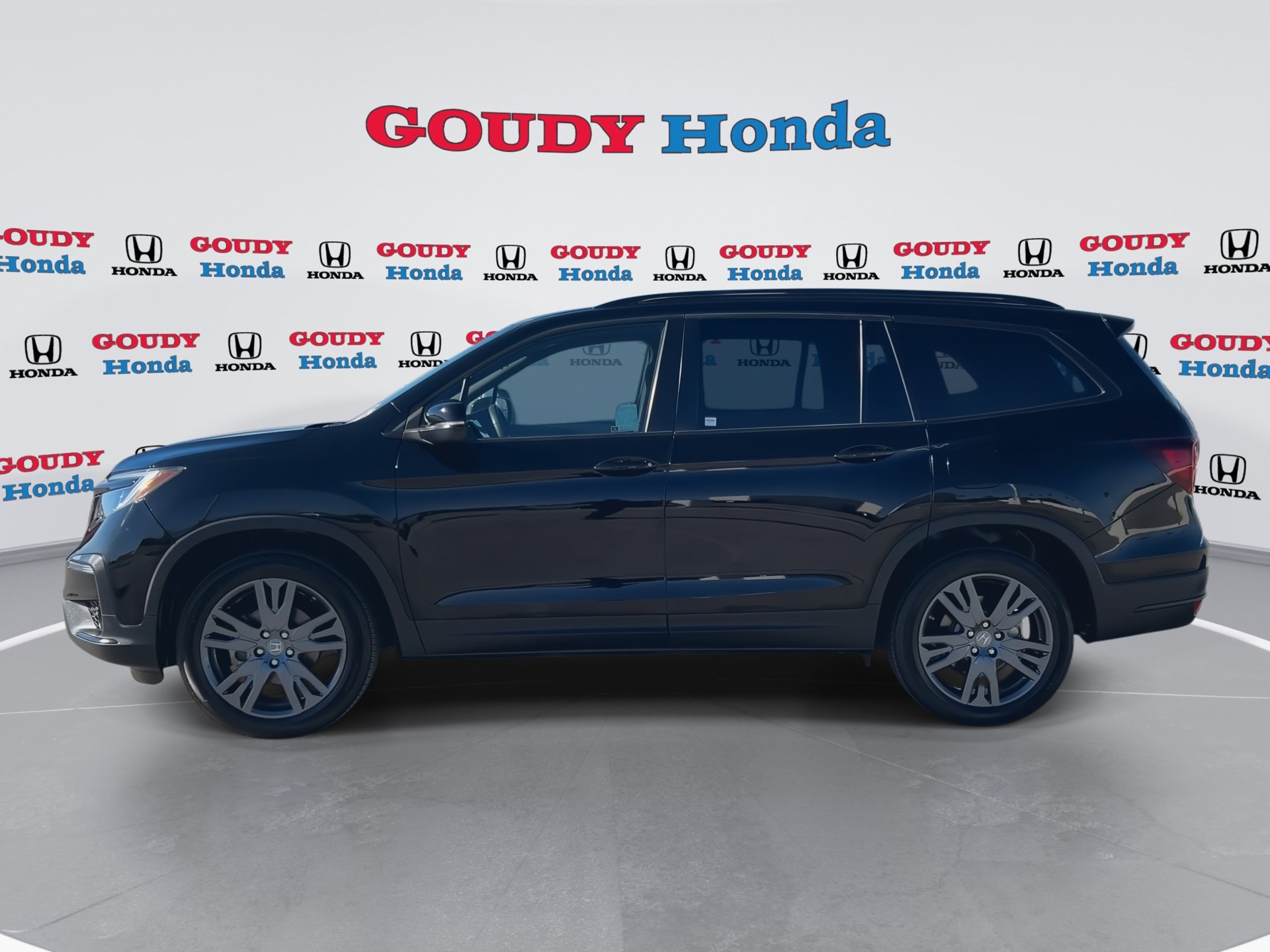 Certified 2022 Honda Pilot Sport image 5