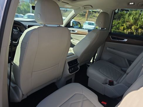 New 2026 Volkswagen Atlas SE image 9