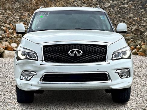 Used 2017 INFINITI QX80 4WD image 3