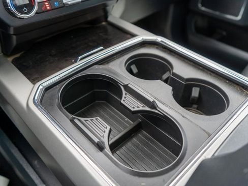 Used 2022 Ford F250 Lariat w/ Black Appearance Package image 35