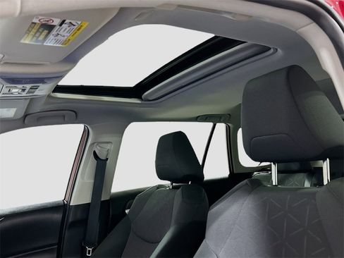 Used 2024 Toyota RAV4 XLE image 18