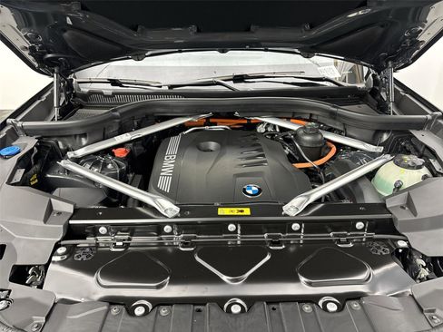 New 2026 BMW X5 xDrive50e w/ Climate Comfort Package image 20