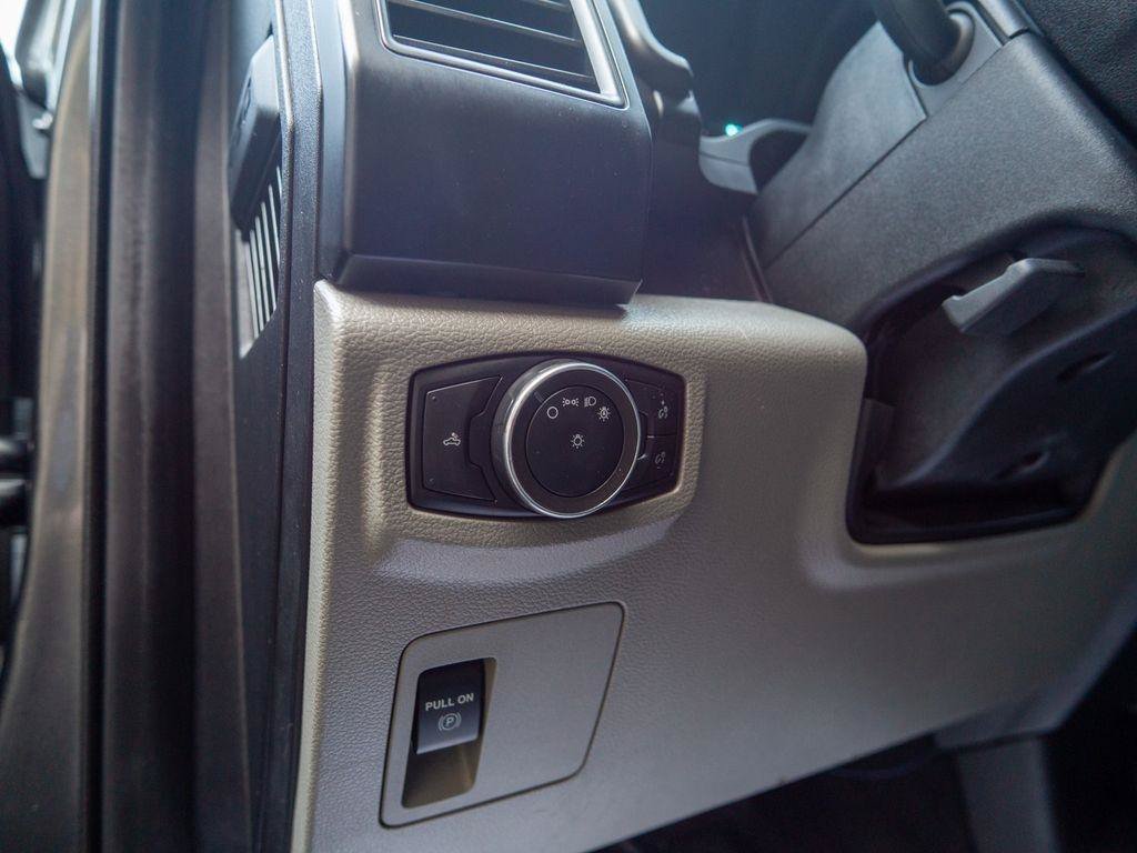 Used 2017 Ford F150 XL w/ Equipment Group 101A Mid AWD/4WD image 16