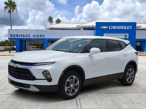 Used 2024 Chevrolet Blazer LT w/ Driver Confidence Package FWD image 2