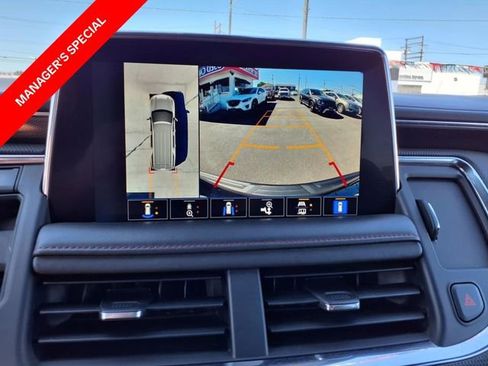 Used 2022 Chevrolet Suburban RST w/ Luxury Package image 19