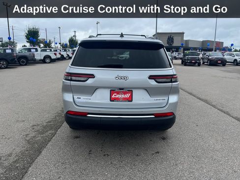 Used 2023 Jeep Grand Cherokee L Limited AWD/4WD image 5