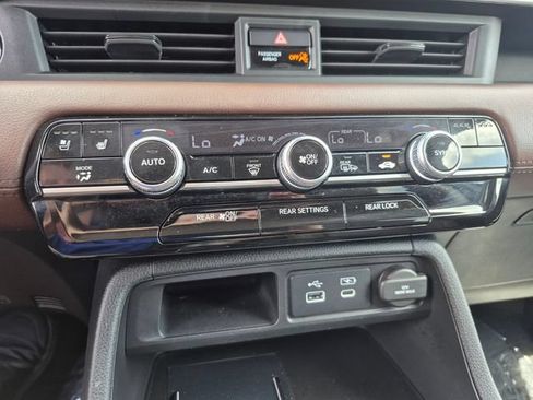 Used 2023 Honda Pilot Elite image 20