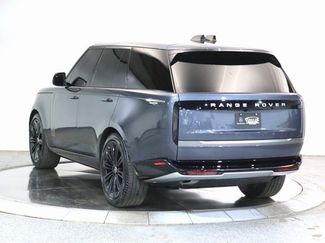 Used 2024 Land Rover Range Rover SE video 2