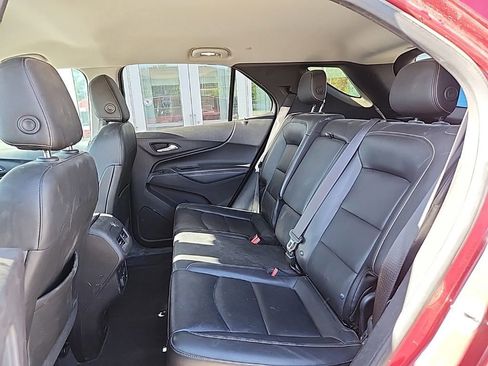 Used 2018 Chevrolet Equinox Premier AWD/4WD image 12