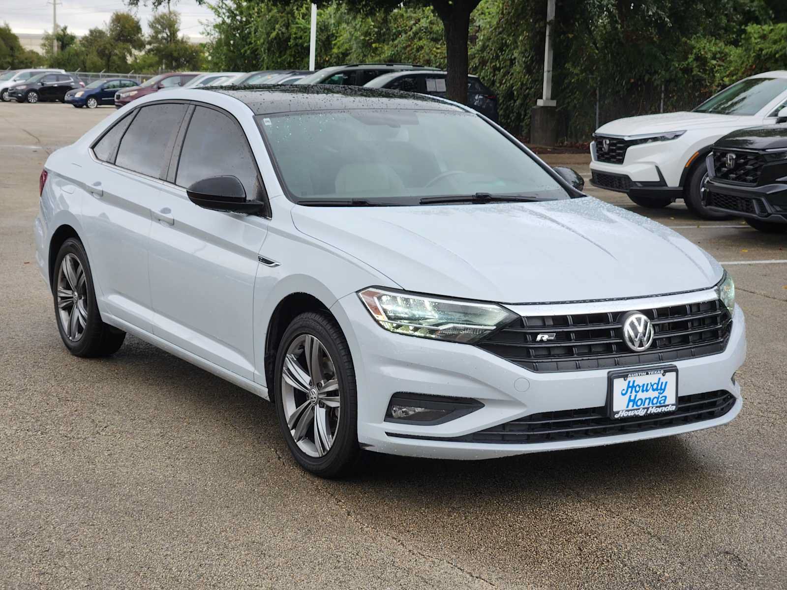 Used 2019 Volkswagen Jetta R-Line FWD image 3