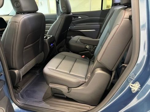 Used 2025 Chevrolet Traverse Z71 w/ LPO, Floor Liner Package AWD/4WD image 16