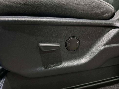 Used 2025 Ford F250 XLT AWD/4WD image 29