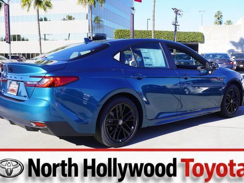 New 2026 Toyota Camry SE image 4