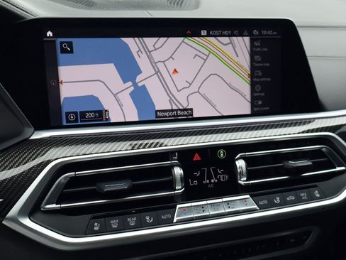 Used 2022 BMW X6 M50i w/ Premium Package AWD/4WD image 19