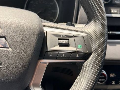 Used 2024 Mitsubishi Outlander SE AWD/4WD image 27