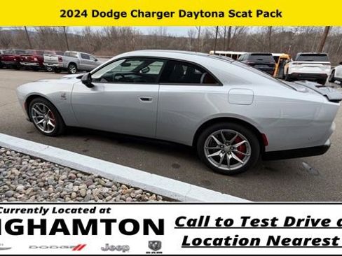Used 2024 Dodge Charger R/T Scat Pack w/ Plus Group image 8