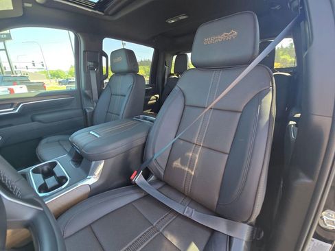 New 2026 Chevrolet Silverado 2500 High Country w/ Midnight Edition AWD/4WD image 17