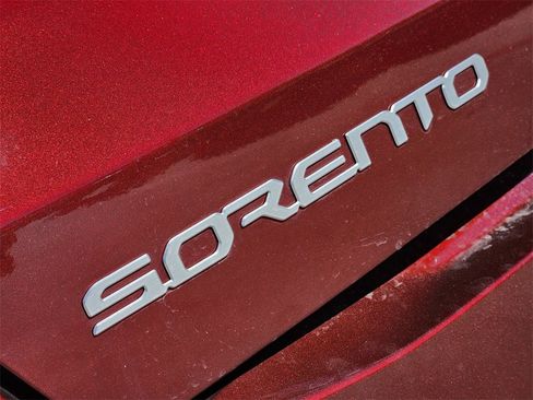 New 2025 Kia Sorento S image 8