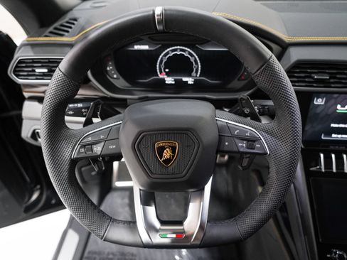 Used 2024 Lamborghini Urus S AWD/4WD image 10