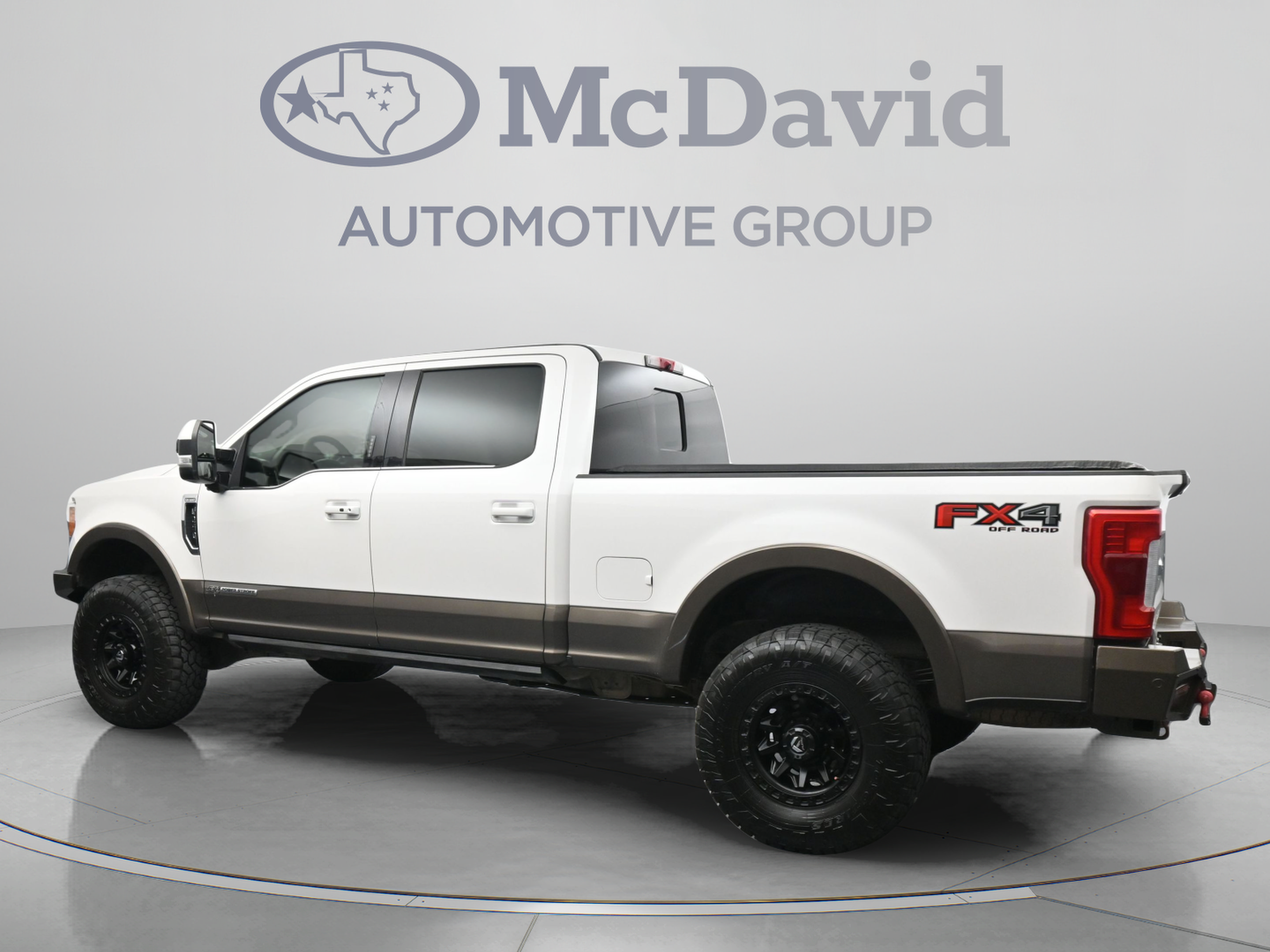 Used 2017 Ford F250 King Ranch w/ King Ranch Ultimate Package AWD/4WD image 6