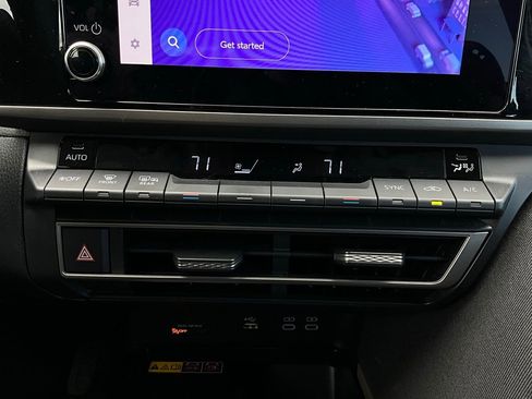 Used 2025 Toyota Camry LE image 26