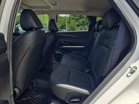 Used 2025 Hyundai Tucson SEL FWD image 13