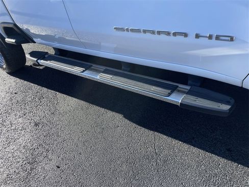 Used 2024 GMC Sierra 2500 SLE w/ SLE Value Package; image 32