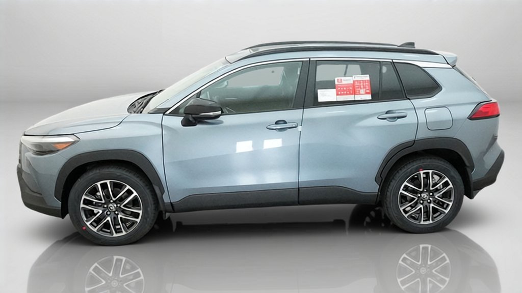 New 2026 Toyota Corolla Cross XLE w/ Convenience Package FWD image 2