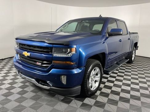 Used 2017 Chevrolet Silverado 1500 LT w/ All Star Edition AWD/4WD image 6