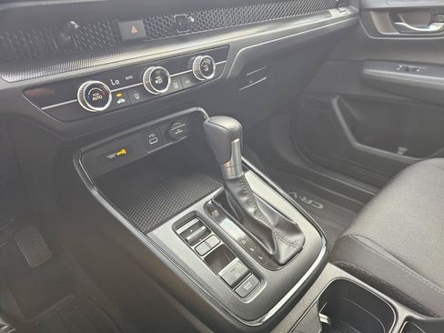 Certified 2025 Honda CR-V LX image 30