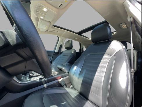 Used 2017 Ford Edge SEL w/ Equipment Group 201A AWD/4WD image 21