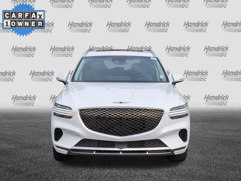 Used 2024 Genesis GV70 2.5T w/ Select Package AWD/4WD image 3