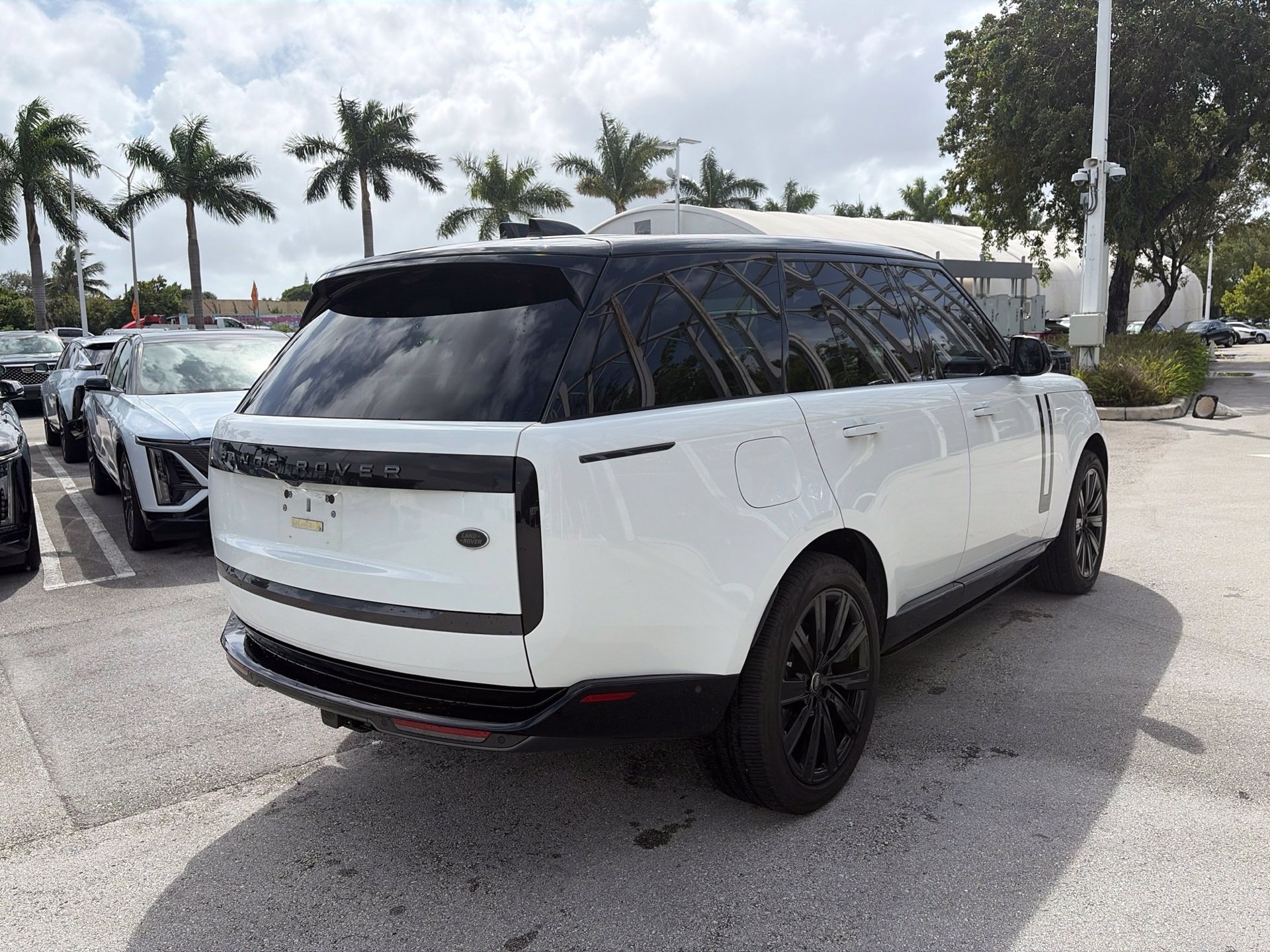 Used 2023 Land Rover Range Rover SE AWD/4WD image 6