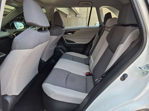 Used 2023 Toyota RAV4 XLE AWD/4WD image 10