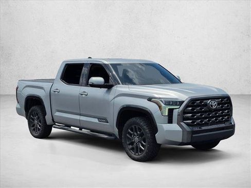 Used 2023 Toyota Tundra Platinum AWD/4WD image 3