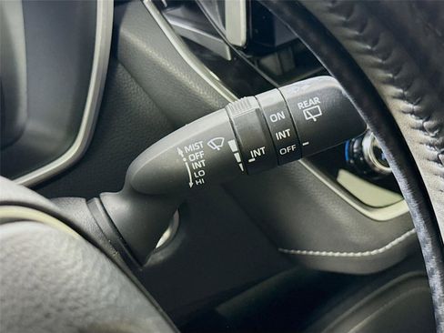 Used 2022 Toyota Corolla SE FWD image 6